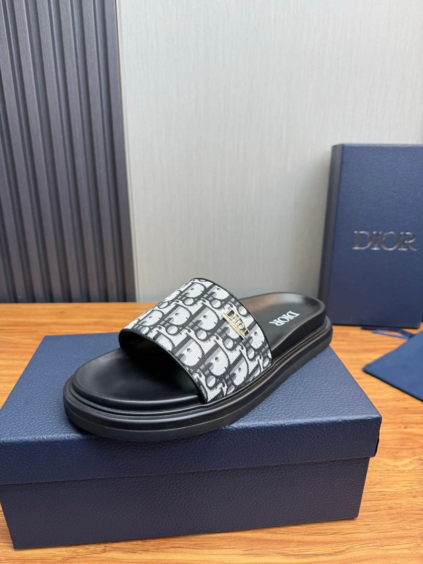Men's shoes 260💰 Dior. Men's slippers🩴Official website 1:1 production 38-45 size 45 46 🉑️Customized original material shipped✅